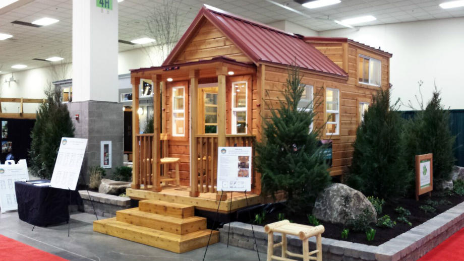 tiny mountain houses by tiny mountain living shows a tiny house at convention